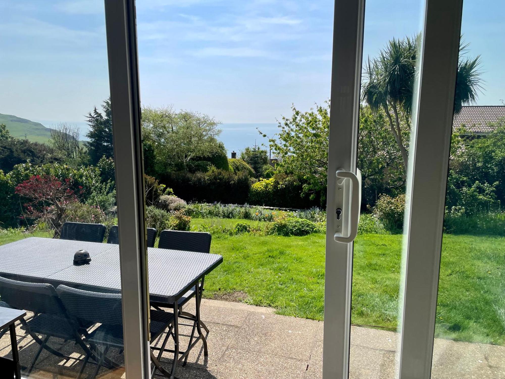 Stunning Charmouth Property With Bay Views! Bagian luar foto