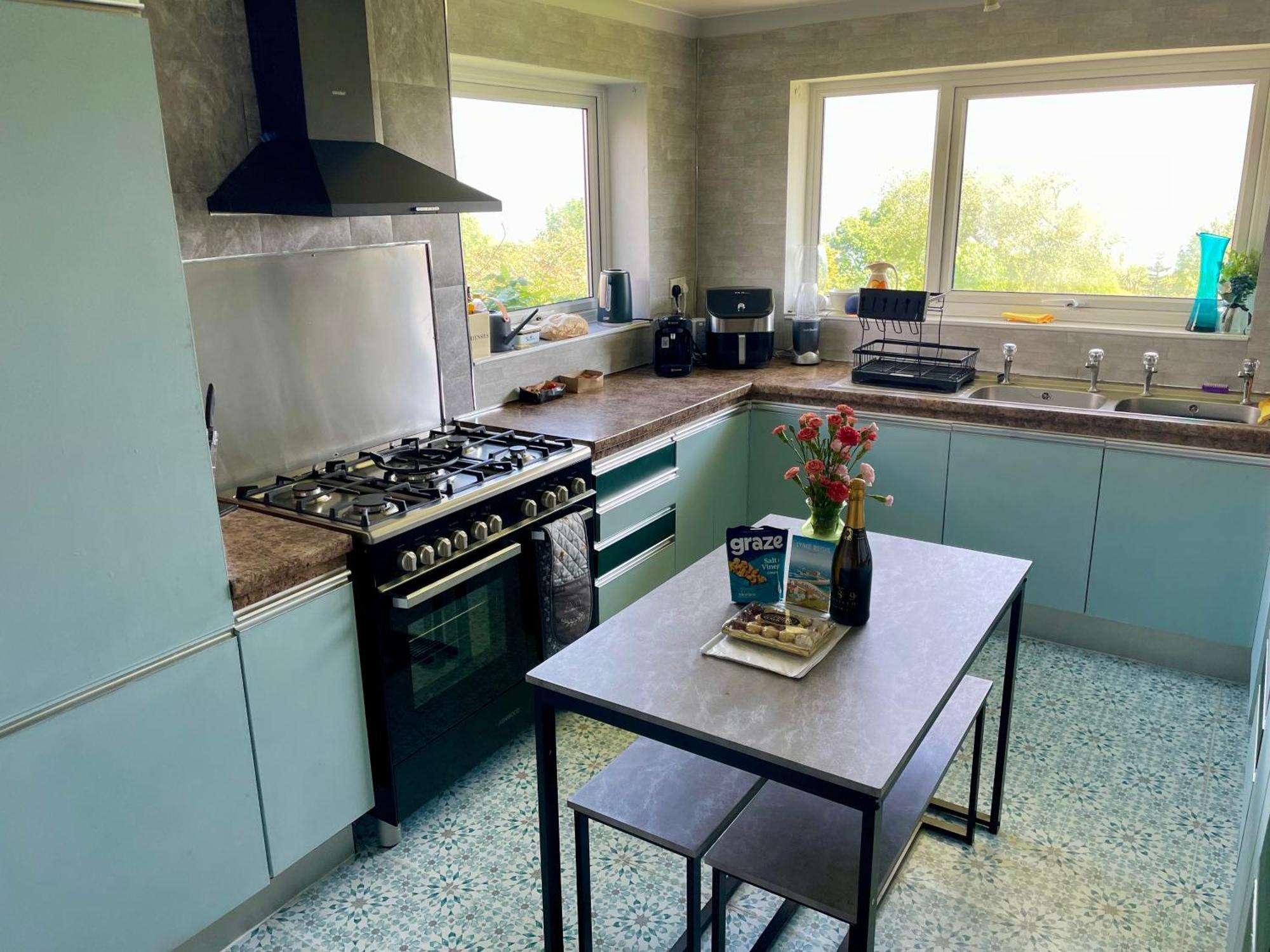 Stunning Charmouth Property With Bay Views! Bagian luar foto